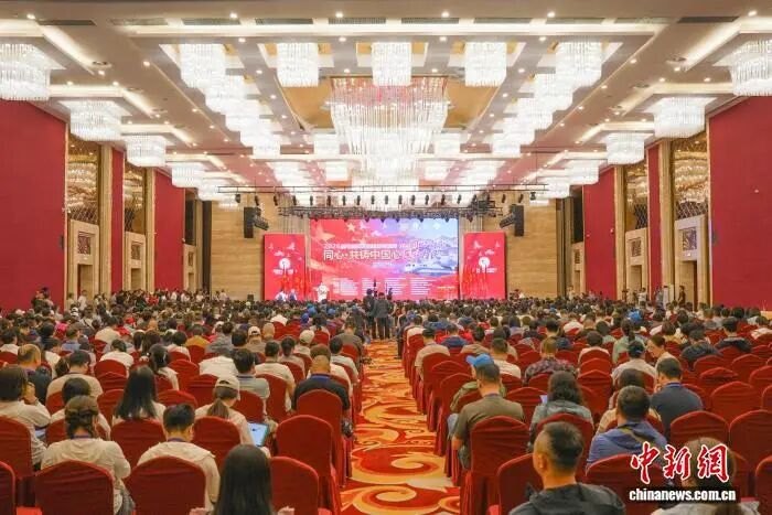步长制药十九载公益初心不改“同心向党 医心为民”暨2026年“同心·共铸中国心”西藏拉萨、青藏铁路沿线公益活动启动